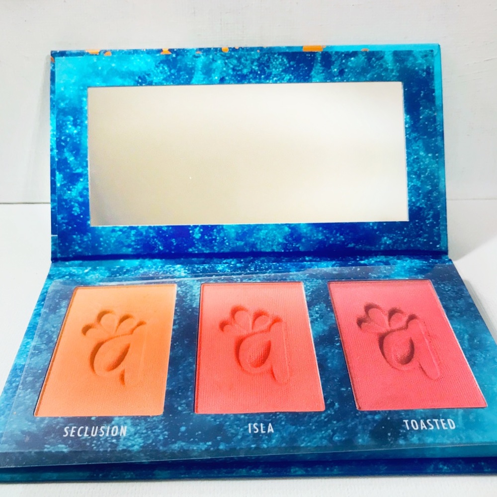 Alamar Cosmetics Blush Palette